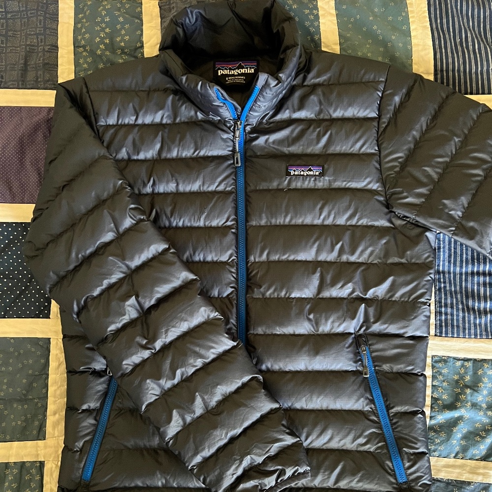 $249 PATAGONIA DOWN SWEATER JACKET FORGE GREY BLUE SMALL snap-t fleece puffer